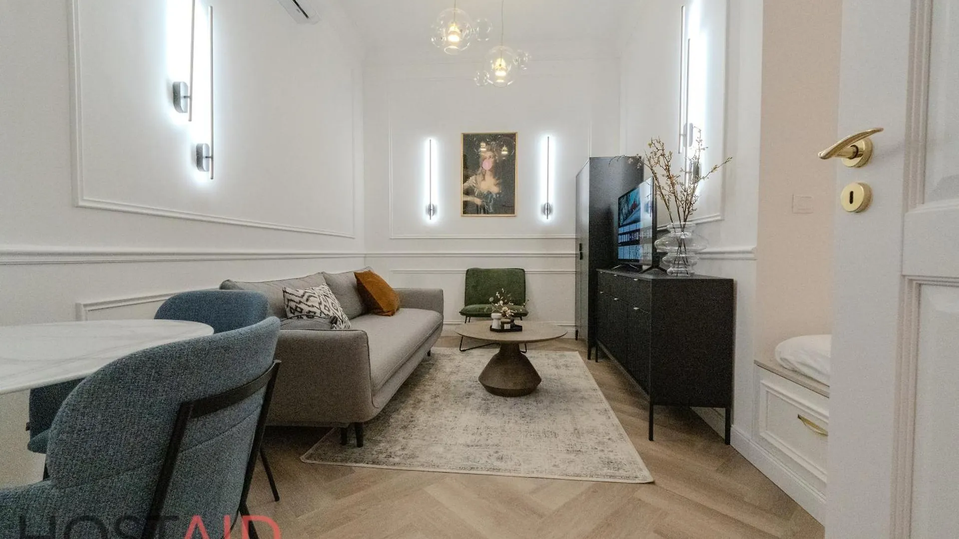 V27-2 Design Apartment - Hostaid Budapest